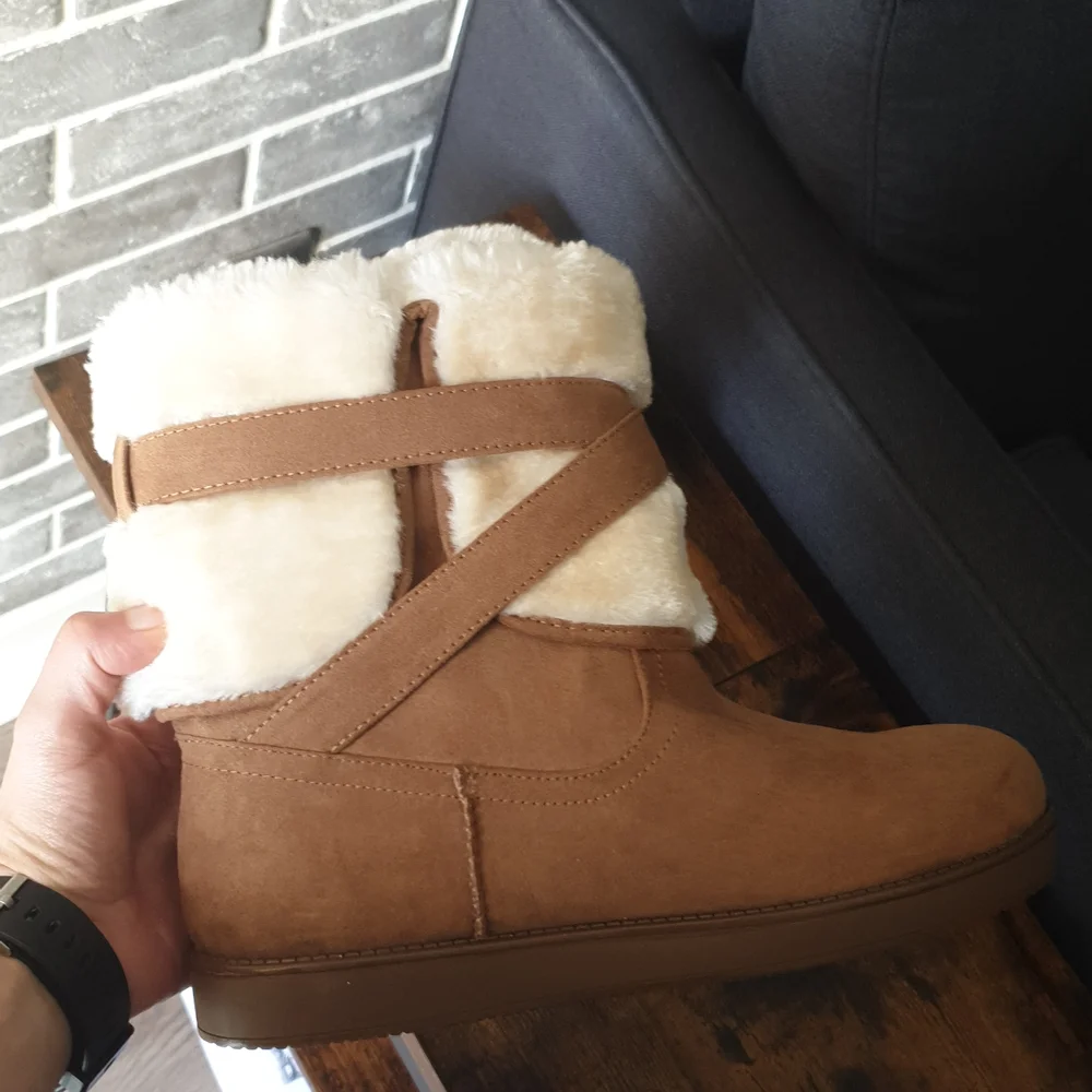 Authentic Warm boots by G by Guess brown size 8 NWT. - Picture 12 of 13